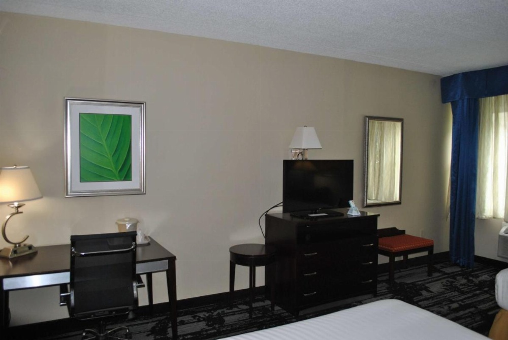 Room image 2