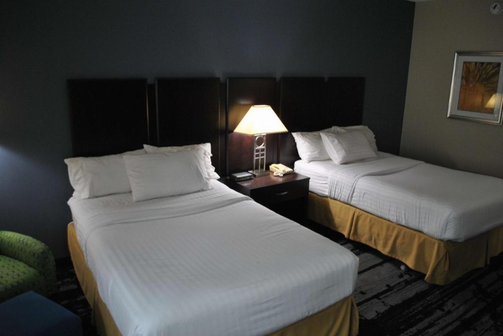 Room image 3